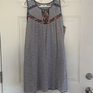 Sleeveless dress